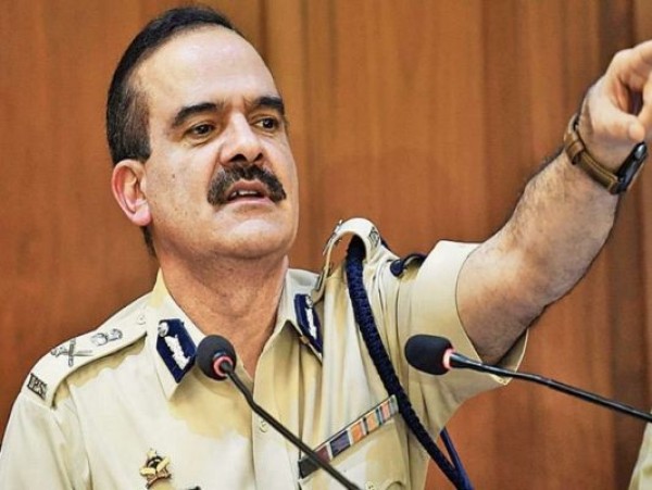 मुंबई के पूर्व पुलिस कमिश्नर परमबीर सिंह ने खटखटाया बॉम्बे हाईकोर्ट का दरवाजा