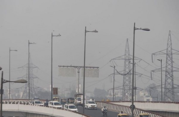 विशेषज्ञों की राय में पंजाब से पराली का धुंआ दिल्ली पहुंचना नामुमकिन,