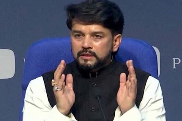 वित्त मंत्री अनुराग ने ट्विटर के माध्यम से सुनी समस्याएं, सोशल मीडिया पर यूजरों से मिल रही सराहना