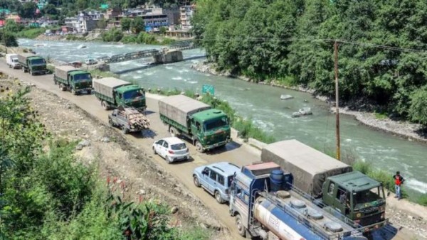 जम्मू-कश्मीर: बर्फबारी में भी लद्दाख नेशनल हाईवे पर नहीं थमेगी रफ्तार, बनेंगी तीन नई सुरंग