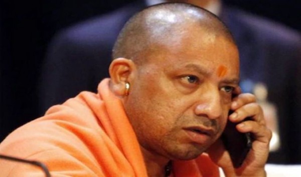 सीएम योगी आदित्यनाथ के आवास को Bomb से उड़ाने की धमकी, बढ़ाई गई Security