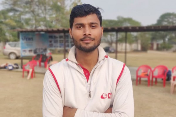 अभिषेक तिवारी की विस्फोटक बल्लेबाजी से फाइनल में पहुंचा इंडियन स्पोर्ट्स क्लब