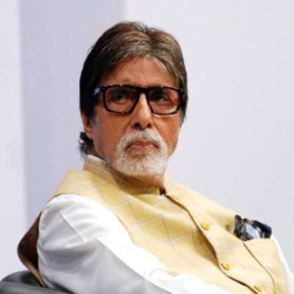 उड़कर अमिताभ के घर मे घुसा कोरोना, बिग बी ने कहा- कोरोना तो पीछा छोड़ ही नहीं रहा