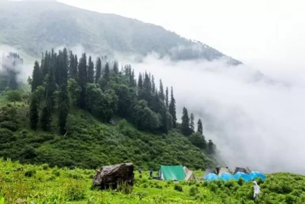 आप भी बना रहे है हनीमून का प्लान, बेस्ट डेस्टीनेशन रहेगी हिमाचल की वादियाँ