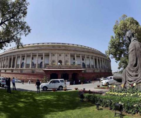 संसद की कार्यवाही पूरी तरह बाधित, दिल्‍ली हिंसा को लेकर विपक्ष का हंगामा
