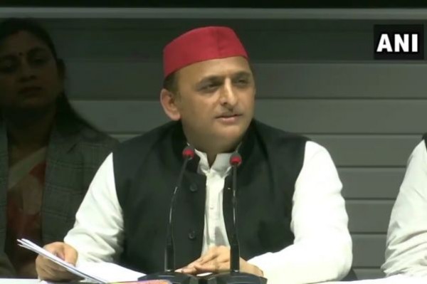 उत्तर प्रदेश : पत्रकारों पर हमले के मामले में अखिलेश यादव और उनके समर्थकों के खिलाफ FIR दर्ज