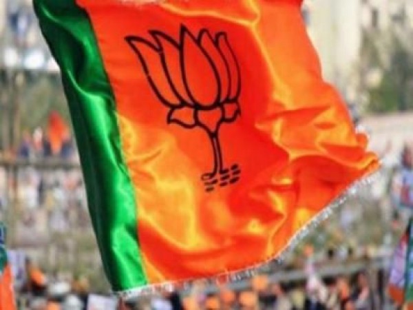उत्तर प्रदेश के बाद बिहार में स्टेशन बदलने की मांग