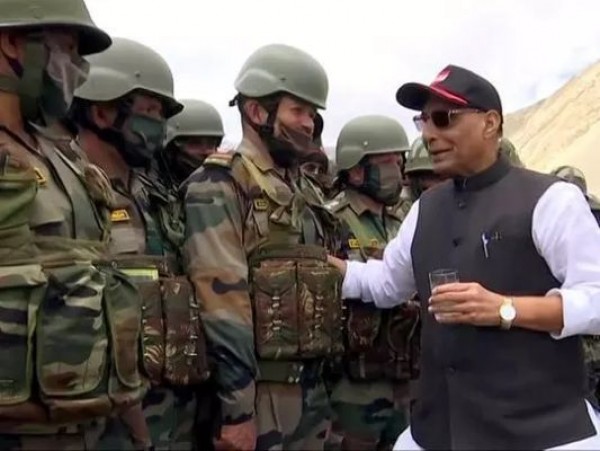 राजनाथ का लेह दौरा, दिए कड़े सन्देश, जवानों का मनोबल होगा ऊँचा