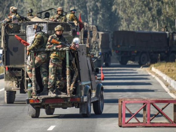 जम्मू कश्मीर के पुंछ में सेना ने ढेर किए दो पाकिस्तानी आतंकी