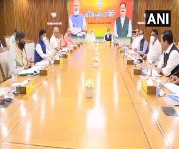 उम्मीदवारों के चयन को लेकर भाजपा की केंद्रीय चुनाव समिति की बैठक जारी