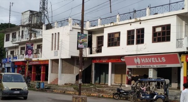 योगी सरकार के निशाने पर गाजीपुर में बाहुबली का गजल होटल