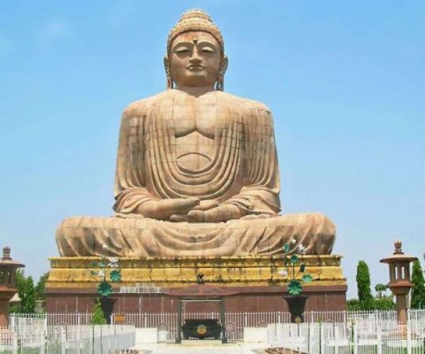 मौलवी के आदेश पर पाकिस्तान में तोड़ी गई बुद्ध की दुर्लभ प्रतिमा, खैबर-पख्तूनख्वा प्रांत की घटना