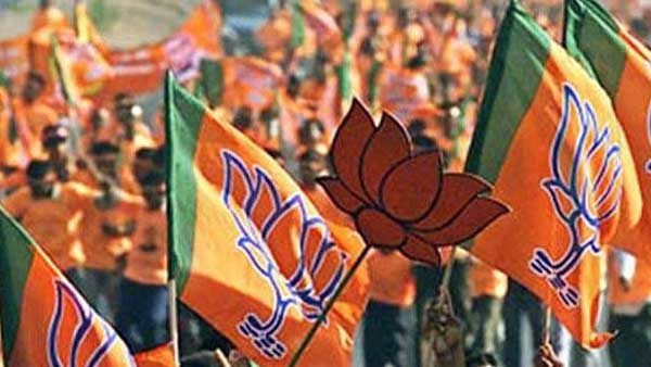 बंगाल चुनाव में भाजपा प्रत्‍याशी ने वोटरों से किया अयोध्या राम मंदिर मुफ्त घुमाने का वादा