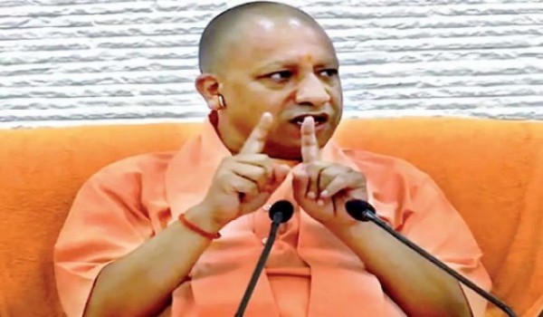 UP: विपक्ष के आरोपों पर पलटवार