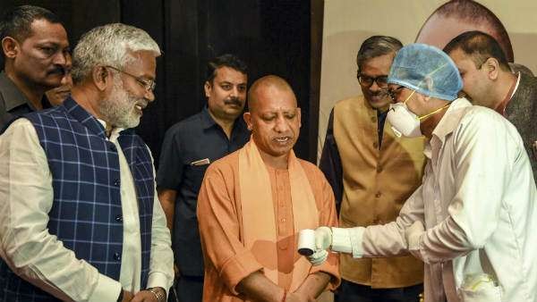कोरोना वायरस के प्रकोप से यूपी के लोगों को बचाने के लिए योगी सरकार