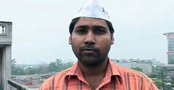 आप विधायक मनोज कुमार ने थामा भाजपा दामन