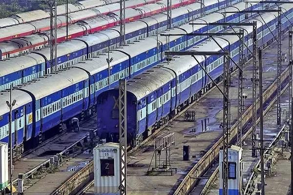 रेल विकास निगम में 15 प्रतिशत तक हिस्सेदारी बेचेगी सरकार