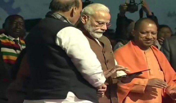PM मोदी ने किया 11वें डिफेंस एक्सपो का उद्घाटन