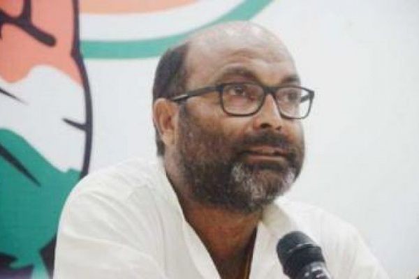 गन्ना किसानों को बकाया 14 हजार करोड़ का भुगतान अविलंब करे योगी सरकार