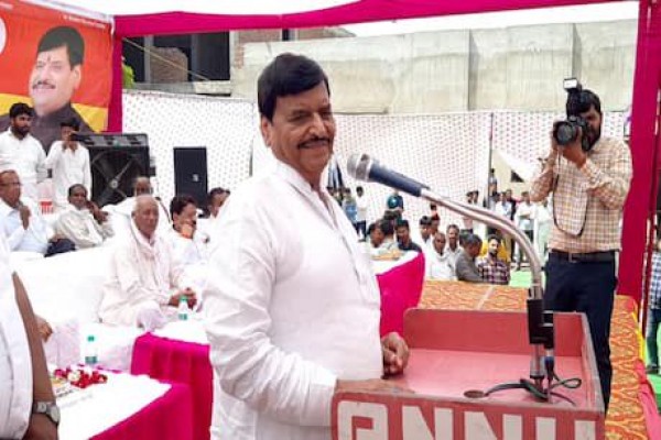 आखिर क्यों जसवंतनगर तक सिमटे अखिलेश यादव के चाचा शिवपाल?
