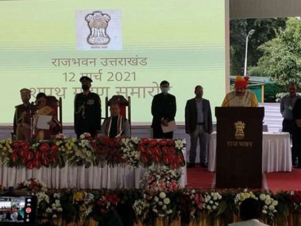 उत्‍तराखंड की नई कैबिनेट बनी, सीएम रावत सहित 11 मंत्रियों ने ली पद की शपथ