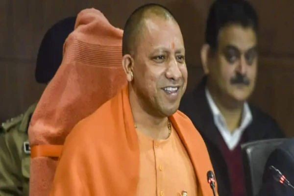यूपी के सभी स्कूलों, कॉलेजों में होगी आरोग्य वाटिका, ये है योगी सरकार का मकसद