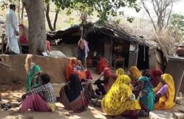सीआईडी सीबी की टीम ने दर्ज किए ग्रामीणों के बयान