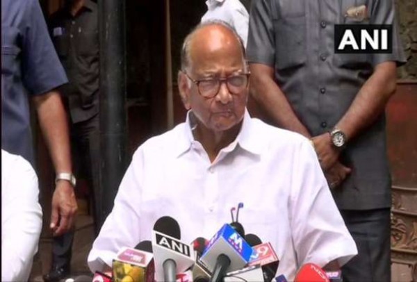महाराष्ट्र: शरद पवार से पूछताछ करेगा भीमा कोरेगांव की जांच कर रहा पैनल