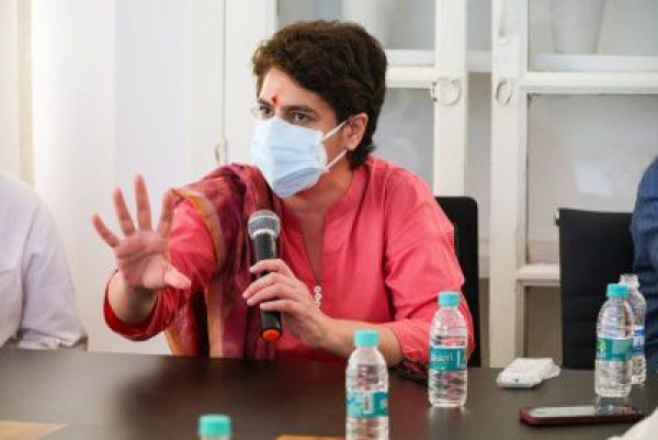 प्रियंका गांधी रायबरेली, अमेठी में पार्टी को मजबूत करने के मिशन पर