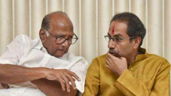 यलगार परिषद मामले को केंद्र को सौंपे जाने के उद्धव ठाकरे के फैसले से शरद पवार नाखुश