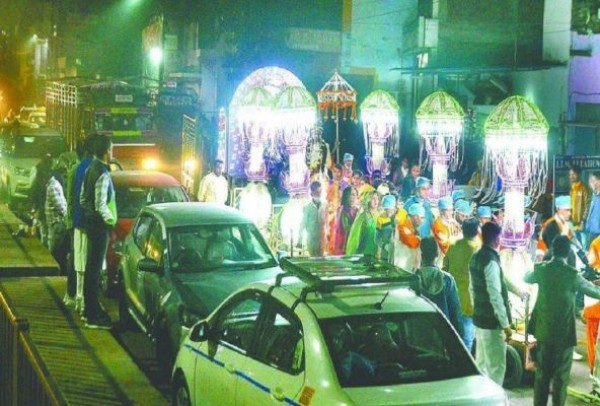 यूपी सरकार ने दी खुली जगहों पर शादी समारोह की अनुमति, इन शर्तों का करना होगा पालन