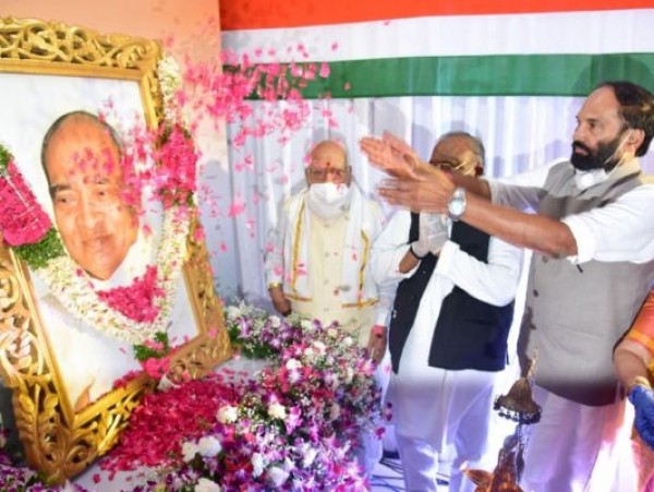 मनमोहन सिंह बोले- नरसिम्हा राव को वास्तव में भारत में आर्थिक सुधारों का जनक कहा जा सकता है