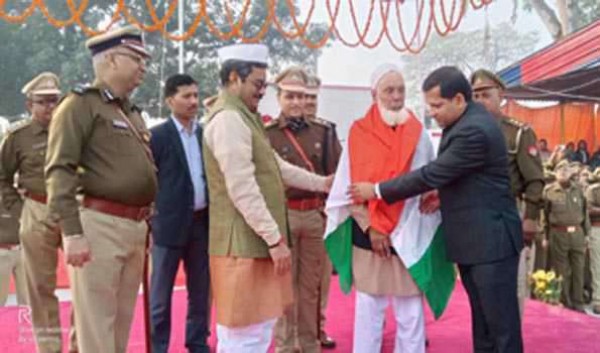 हिन्दू मुसलमान की बजाय नेक इंसान बनना जरूरी : शरीफ