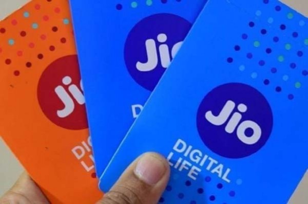 रिलायंस जियो ने फिर कर दिया धमाका