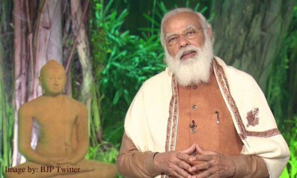 पीएम मोदी बोले- योग विश्व के लिए आशा की किरण की तरह