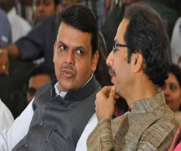 सावरकर को लेकर शिवसेना पर फूटा फड़नवीस का गुस्सा, बोले- कब तक सहती रहेगी अपमान