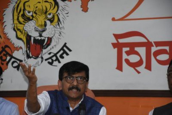 शिवसेना ने भाजपा को सबक सिखाने के लिए यूपी, गोवा में चुनाव लड़ने का फैसला किया