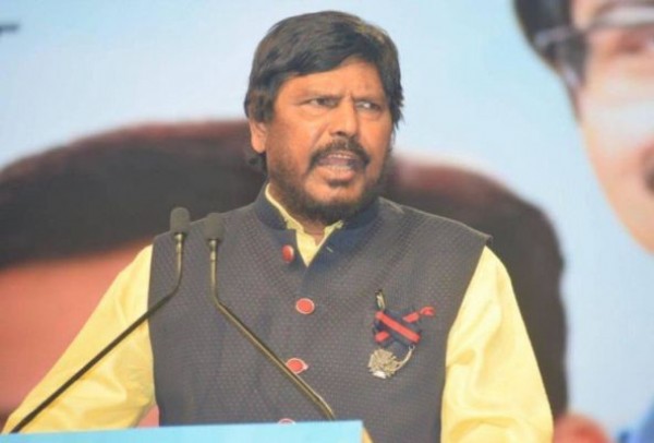 जम्मू-कश्मीर: अठावले ने कई नेताओं को दिखाया आईना
