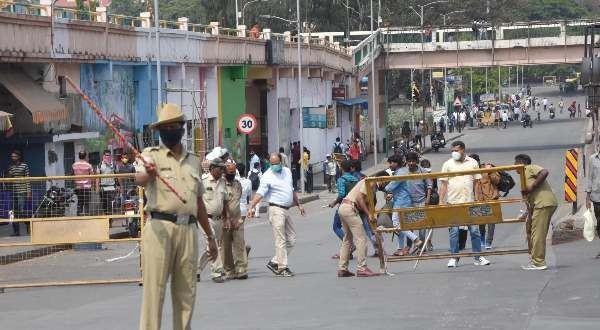 कंटेनमेंट जोन में लॉकडाउन 30 जून तक के लिए बढ़ाया गया