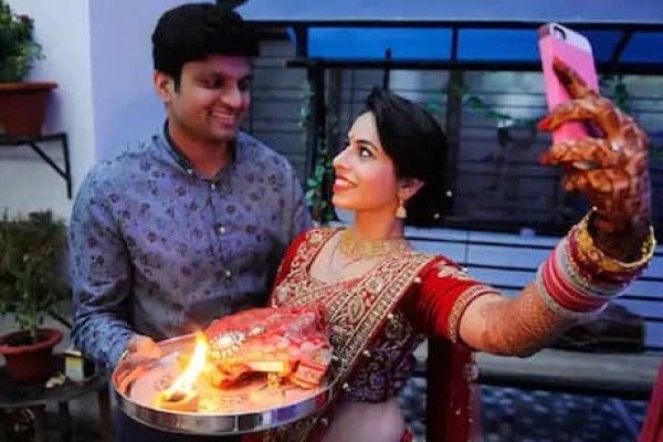 क्‍या पत्‍नी को करवा चौथ पर दिए गिफ्ट पर भी लगेगा इनकम टैक्‍स? 
