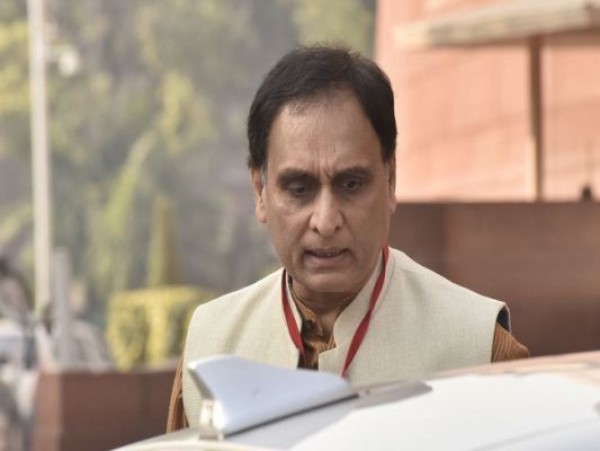 वैक्सीन पर कांग्रेस ने उठाया सवाल, बीजेपी सांसद राकेश सिन्हा बोले- उनके पास कोई मुद्दा नहीं