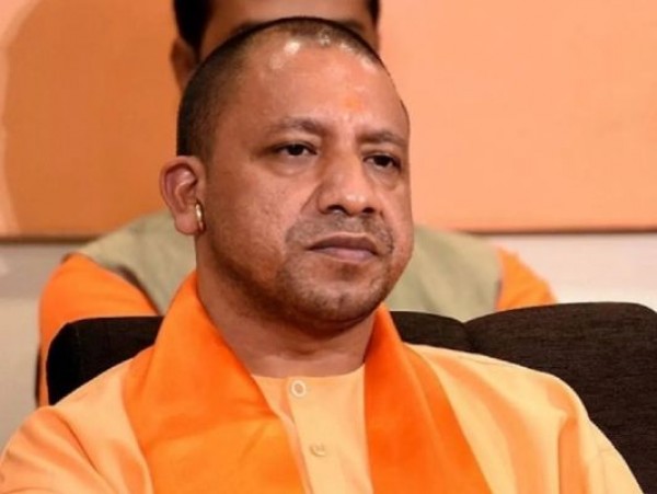 नदियों में बहाए जा रहे शवों के मामले का सीएम योगी ने लिया संज्ञान