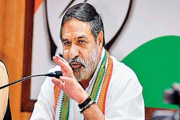 कांग्रेस का केंद्र सरकार पर निशाना, कहा- 20 नहीं सिर्फ 3.22 लाख करोड़ रुपये का है पैकेज