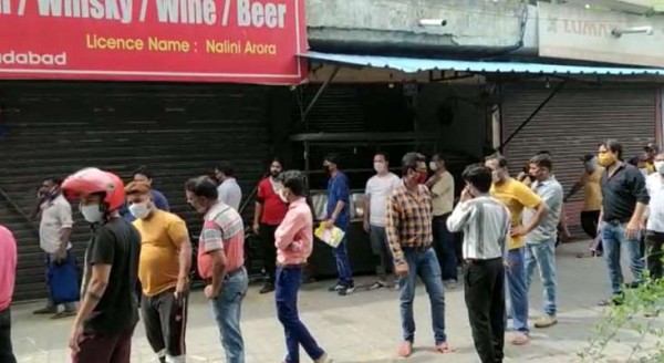 UP में 300 करोड़ से ज्यादा की शराब की बिक्री
