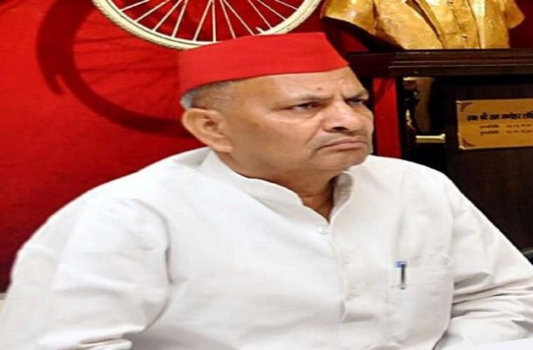 योगी सरकार लगातार कर रही हवा हवाई घोषणायें : नरेश उत्तम पटेल