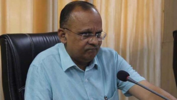 कोरोना वायरसः योगी की फटकार के बाद हटाए गए नोएडा के डीएम