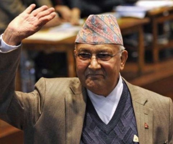 राष्‍ट्रपति से मिलने पहुंचे ओली, नेपाल में राजनीतिक सरगर्मी तेज, मंत्रियों की बैठक भी बुलाई