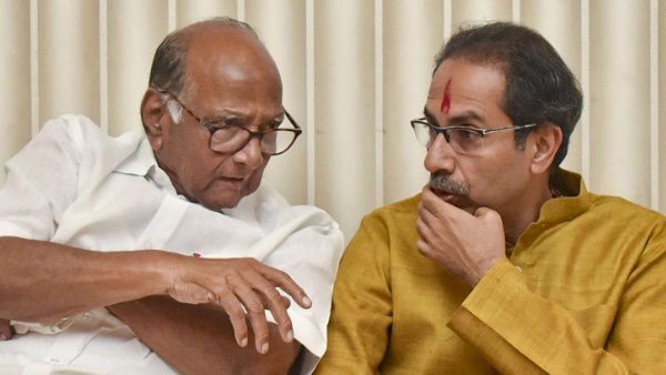 महाराष्ट्र: CM उद्धव ठाकरे और शरद पवार को आयकर विभाग ने भेजा नोटिस