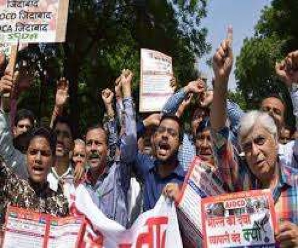 भारत बंद: उत्तर प्रदेश में हड़ताल बेअसर