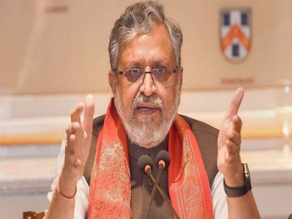 सुशील मोदी बोले- लालू यादव को राजनीति करने के लिए नहीं मिली है जमानत, CBI ले संज्ञान